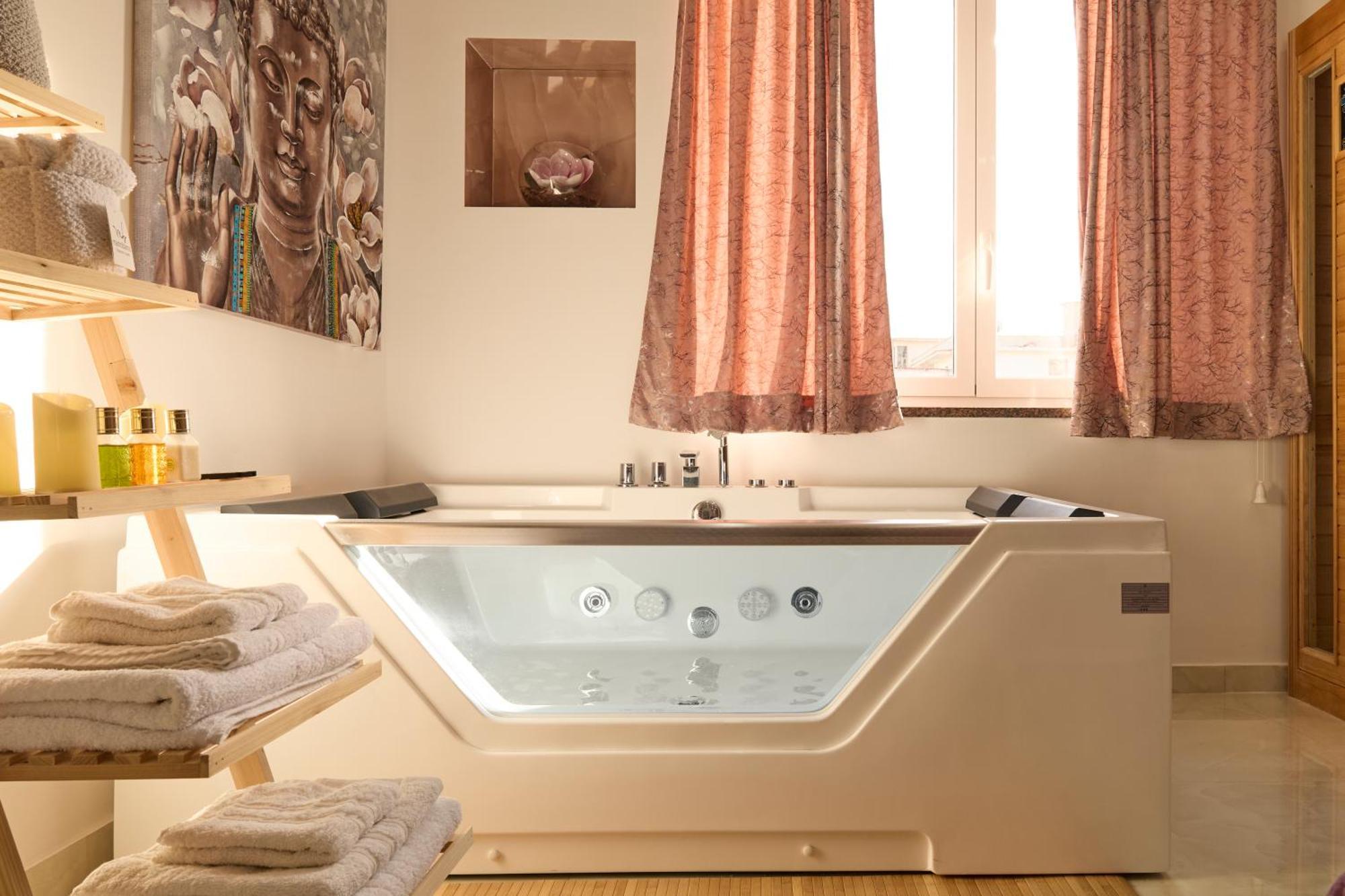 Napoli Central Lumina Suites Bagian luar foto