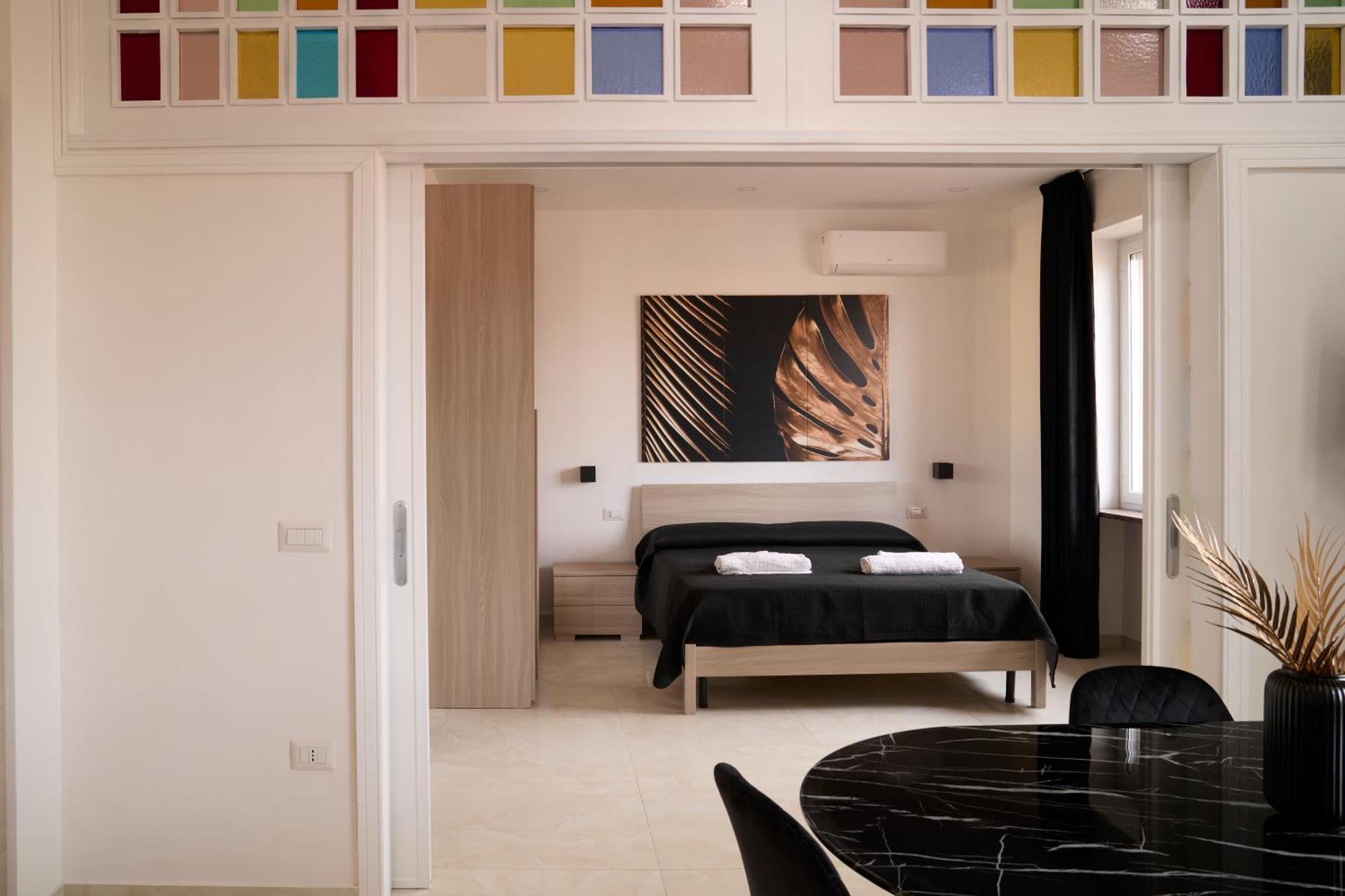 Napoli Central Lumina Suites Bagian luar foto